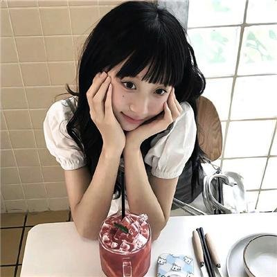 查利 海报